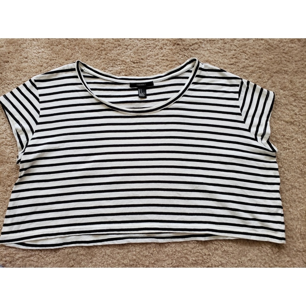 F21 Striped oversized crop top size SM